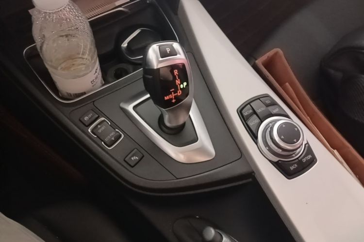 BMW 3 Series 2016 #14 BMW 3 Series 2016 car image #14