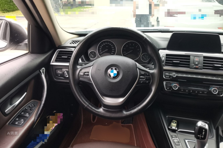 BMW 3 Series 2018 immagine di auto #12