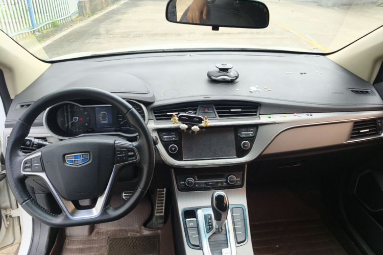 GEELY Emgrand GS 2017 car image #10