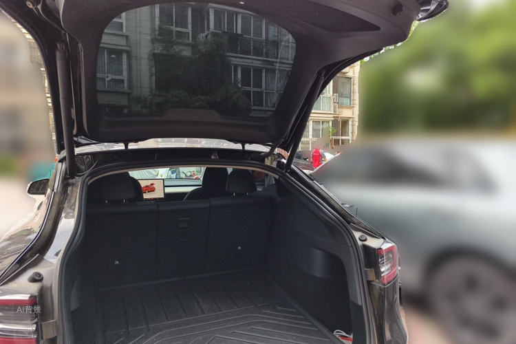 Tesla Model Y 2023 immagine di auto #21