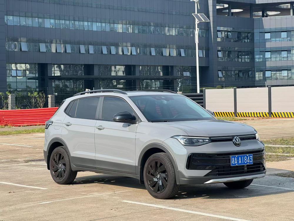 Volkswagen Tharu 2025 car image #3