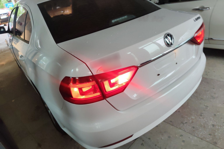 Volkswagen Lavida 2017 #5 Volkswagen Lavida 2017 car image #5