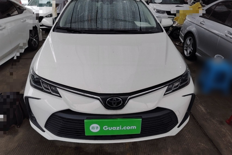 Toyota Corolla 2024 immagine di auto #3