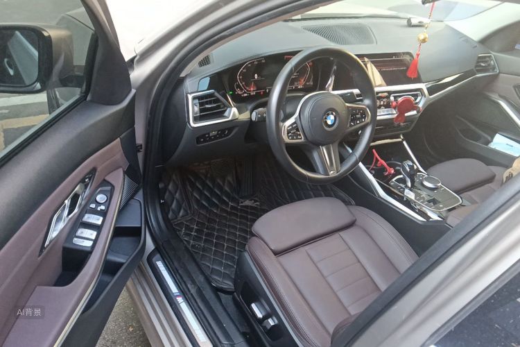 BMW 3 Series 2021 car image #18