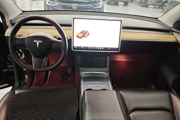 Tesla Model Y 2021 #10 Tesla Model Y 2021 car image #10