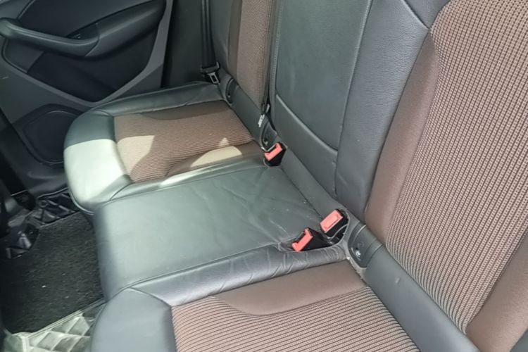 Audi Q3 2017 #17 Audi Q3 2017 car image #17
