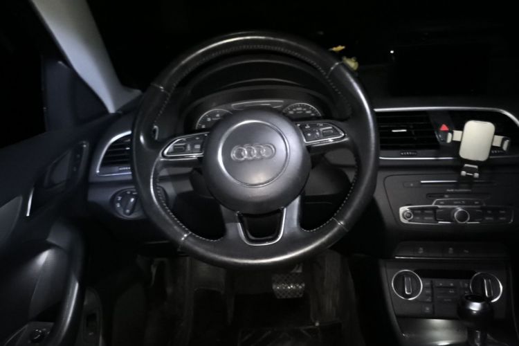Audi Q3 2017 #15 Audi Q3 2017 car image #15