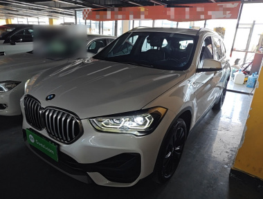 BMW X1 2020 BMW X1 2020 car image