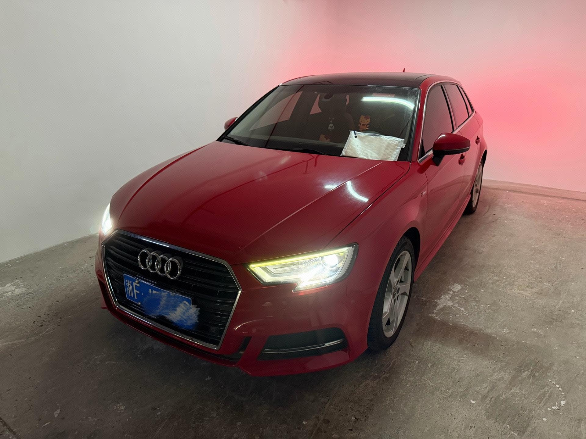 Audi A3 2018 car image 