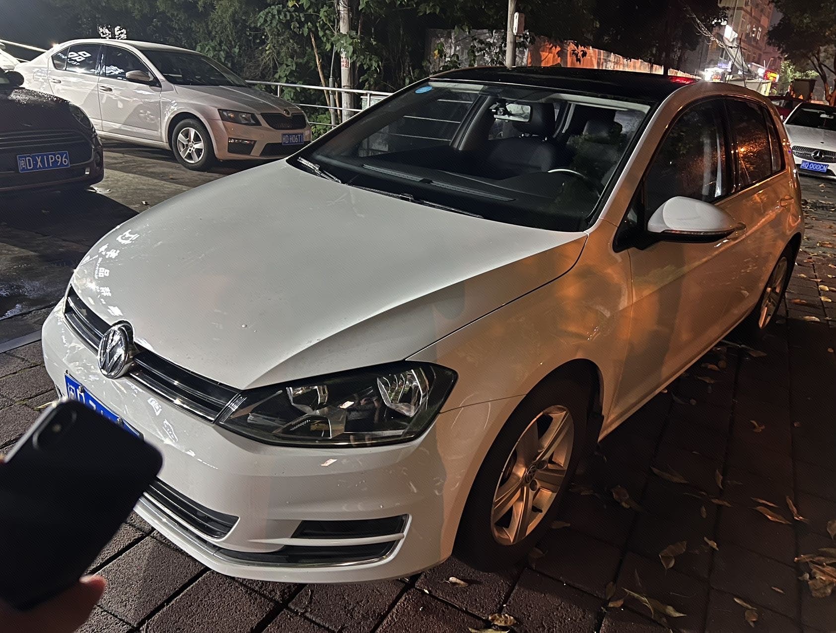 Volkswagen Golf 2014 car image 
