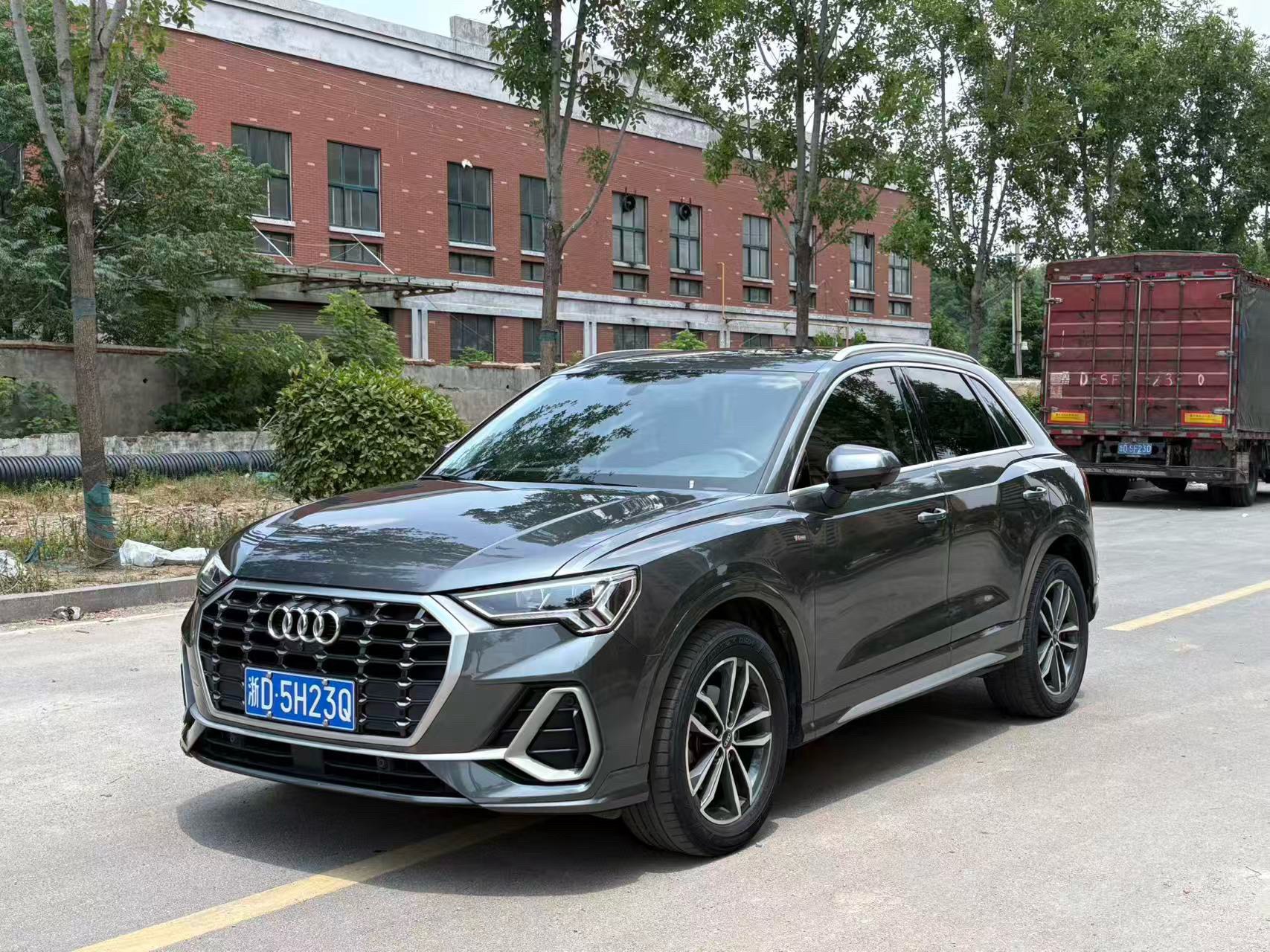 Audi Q3 2022 Audi Q3 2022 car image