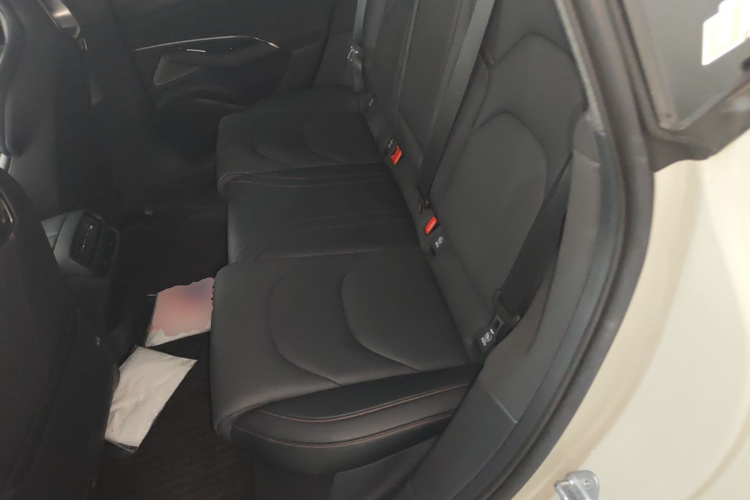 MI SU7 2024 car image #17