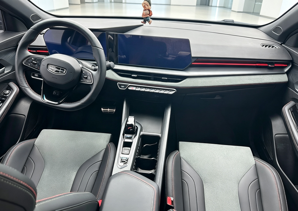 GEELY Binray 2022 изображение автомобиля #7