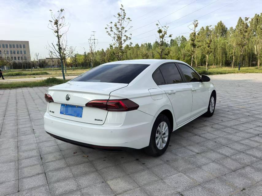 Volkswagen Bora 2018 car image #9