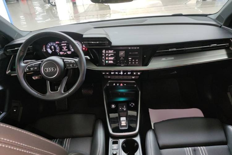 Audi A3 2024 immagine di auto #10