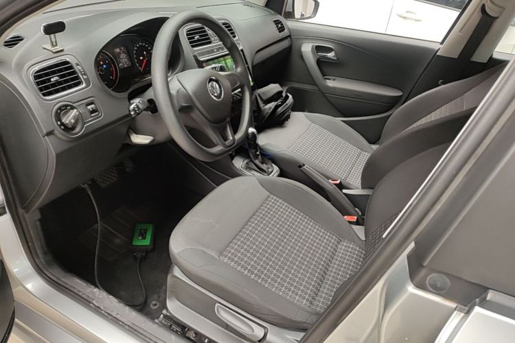 Volkswagen Polo 2016 #15 Volkswagen Polo 2016 car image #15