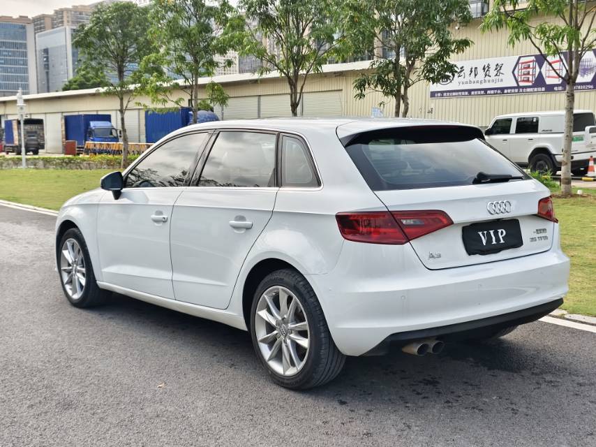 Audi A3 2015 car image #9