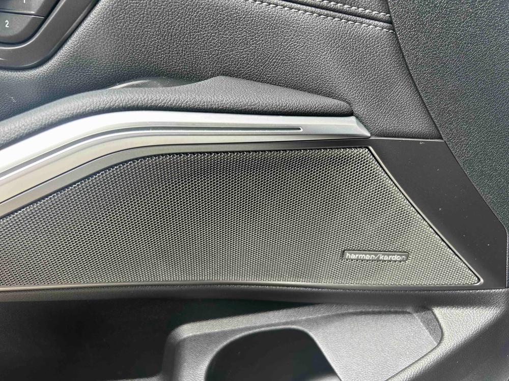BMW 3 Series 2020 #6 BMW 3 Series 2020 car image #6