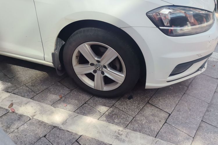 Volkswagen Golf 2018 #9 Volkswagen Golf 2018 صورة سيارة #9