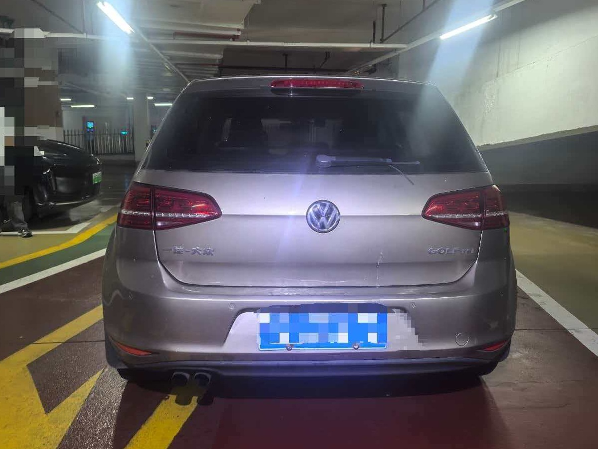 Volkswagen Golf 2015 car image #8