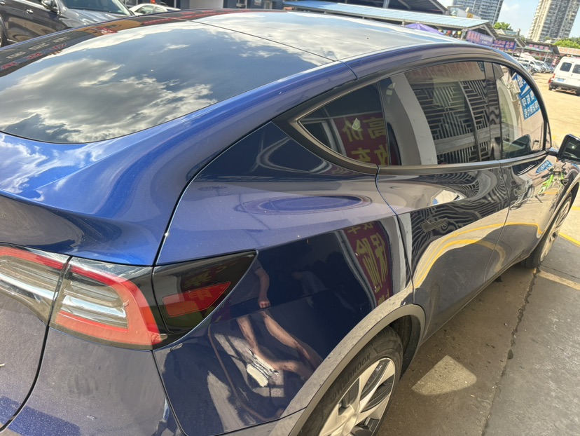 Tesla Model Y 2021 #6 Tesla Model Y 2021 car image #6