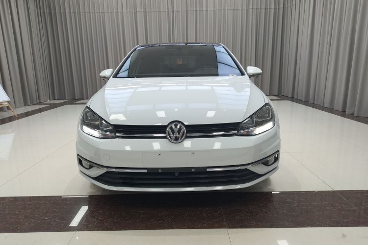 Volkswagen Golf 2020 immagine di auto #3