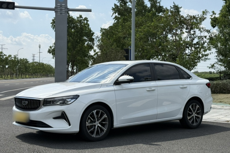 GEELY Emgrand 2023 imagen de coche #11