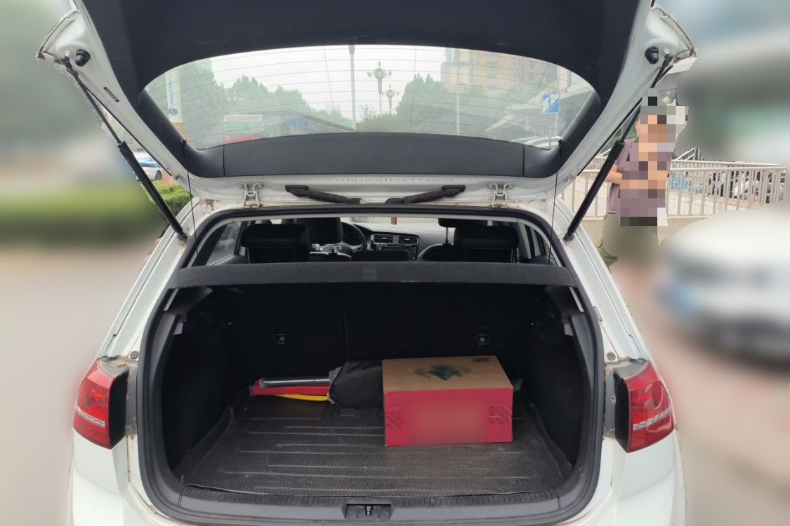 Volkswagen Golf 2015 car image #8