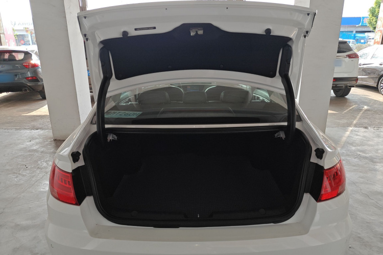 GEELY Emgrand GL 2017 صورة سيارة #19