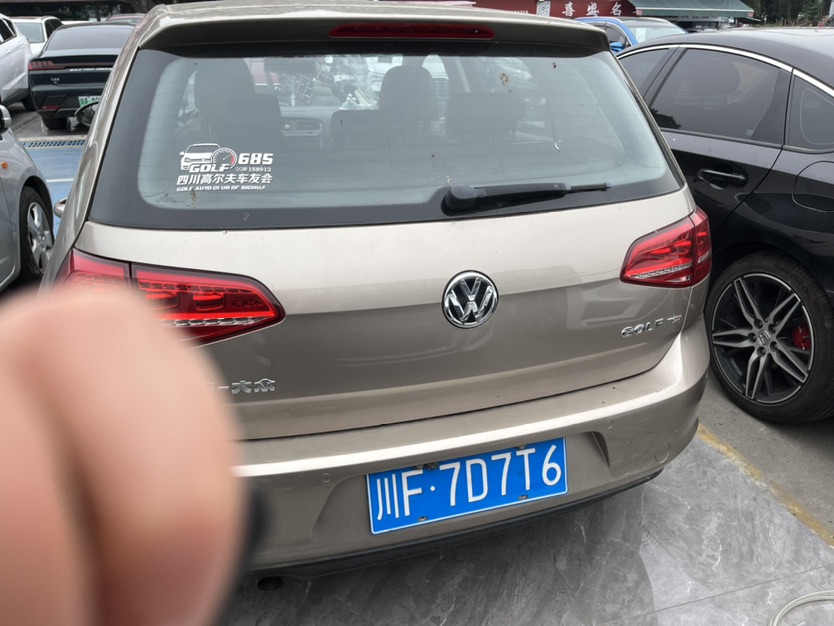 Volkswagen Golf 2015 car image #5