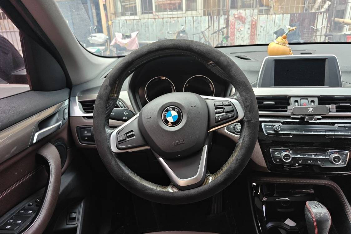 BMW X1 2018 #22 BMW X1 2018 car image #22