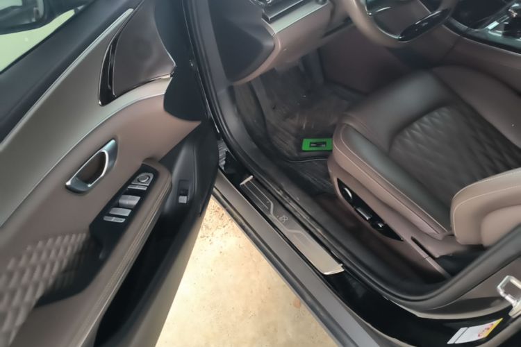 BYD Han 2022 car image #16