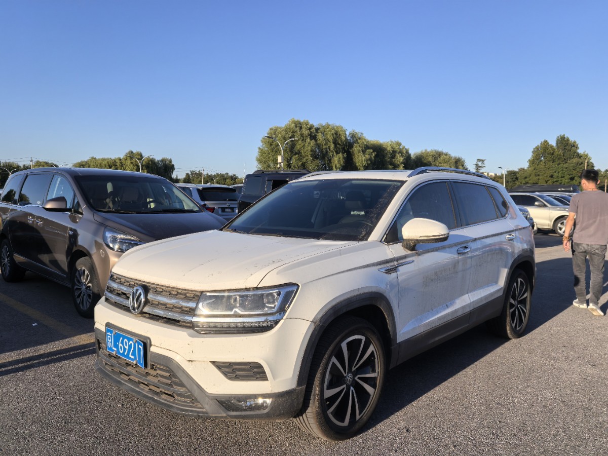 Volkswagen Tharu 2019 car image 
