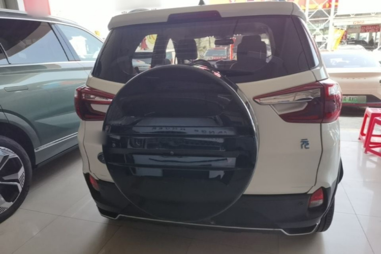 BYD Yuan New Energy 2019 immagine di auto #6