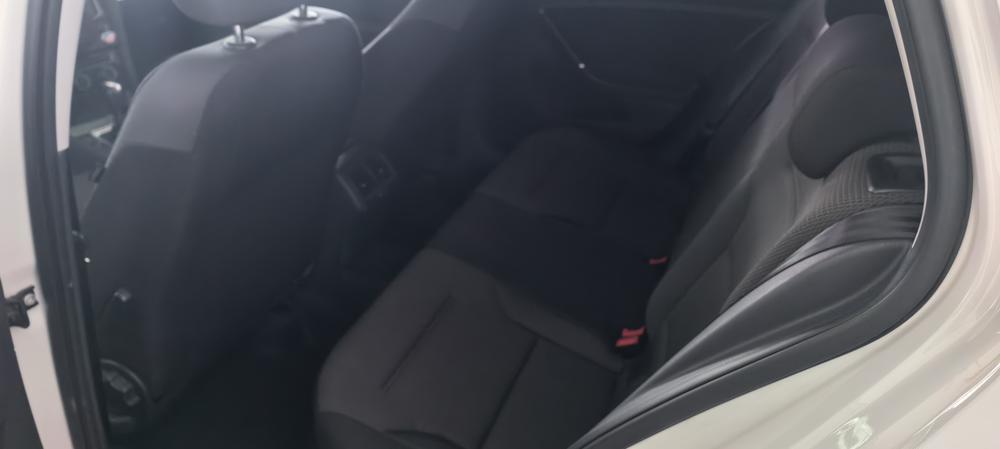Volkswagen Golf 2017 car image #13