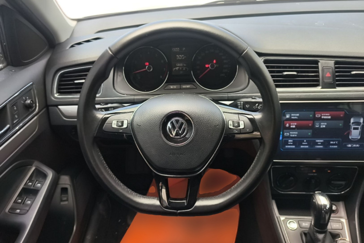 Volkswagen Lavida 2017 car image #11