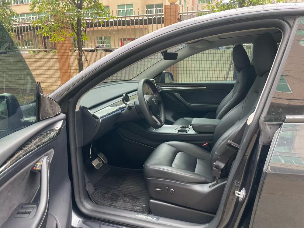 Tesla Model Y 2024 car image #8