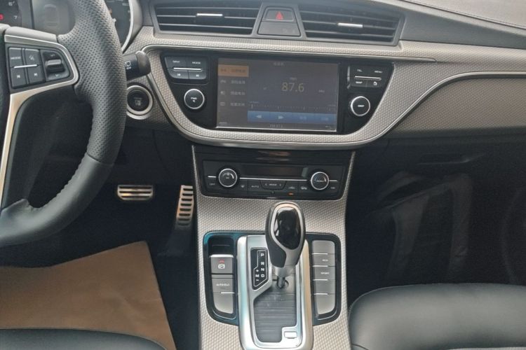 GEELY Emgrand GS 2017 #13 GEELY Emgrand GS 2017 صورة سيارة #13