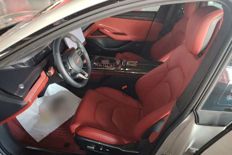 MI SU7 2024 imagen de coche #15