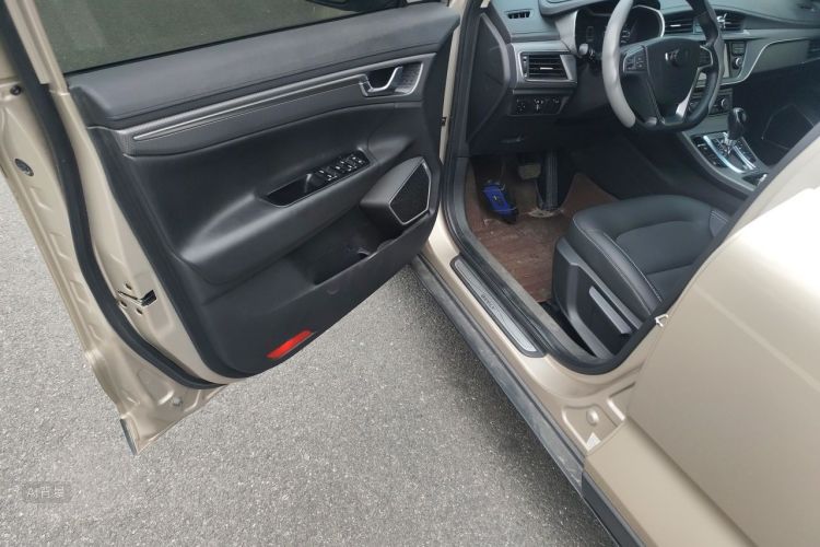 GEELY Emgrand GS 2017 #18 GEELY Emgrand GS 2017 car image #18