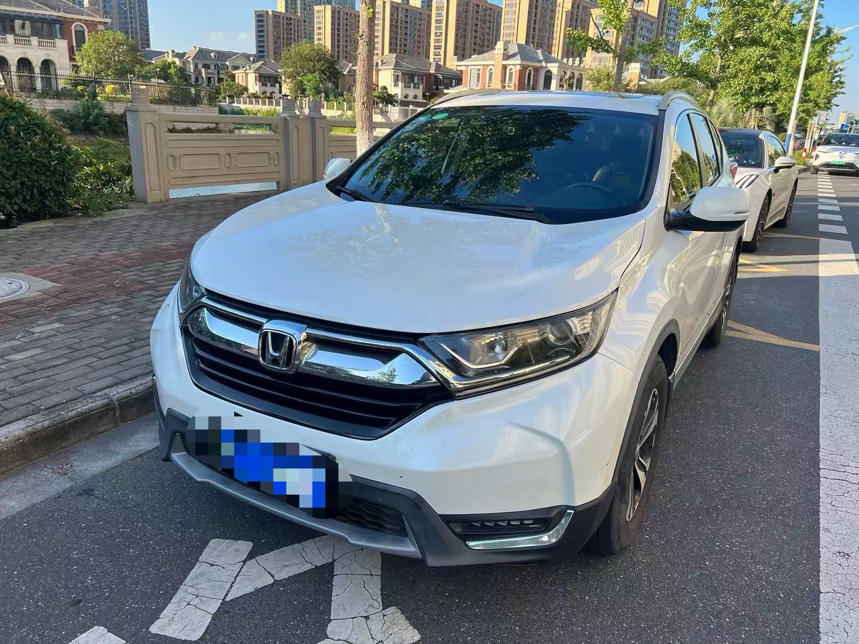 Honda CR-V 2019 car image 