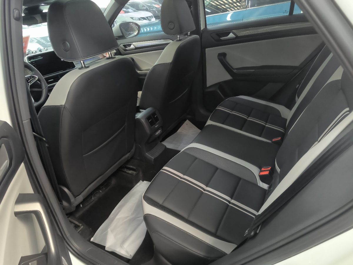 Volkswagen T-Roc 2023 #4 Volkswagen T-Roc 2023 immagine di auto #4