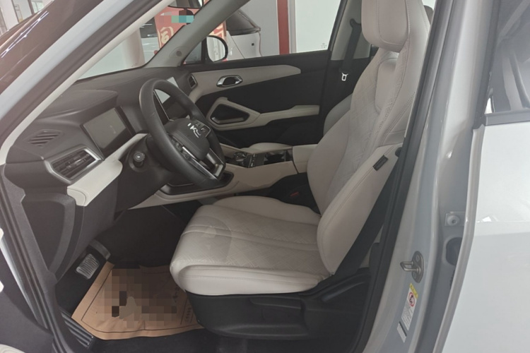 BYD YuanUP 2024 #15 BYD YuanUP 2024 car image #15