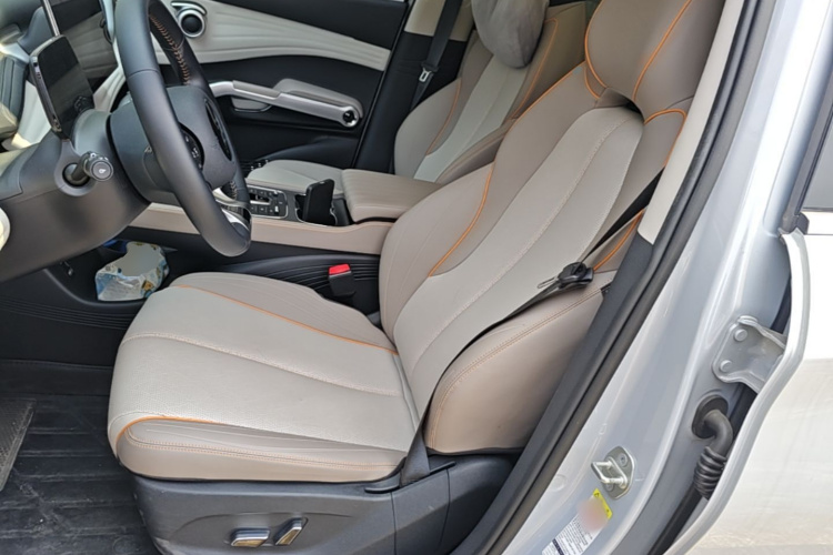 BYD Yuan Plus 2023 immagine di auto #17