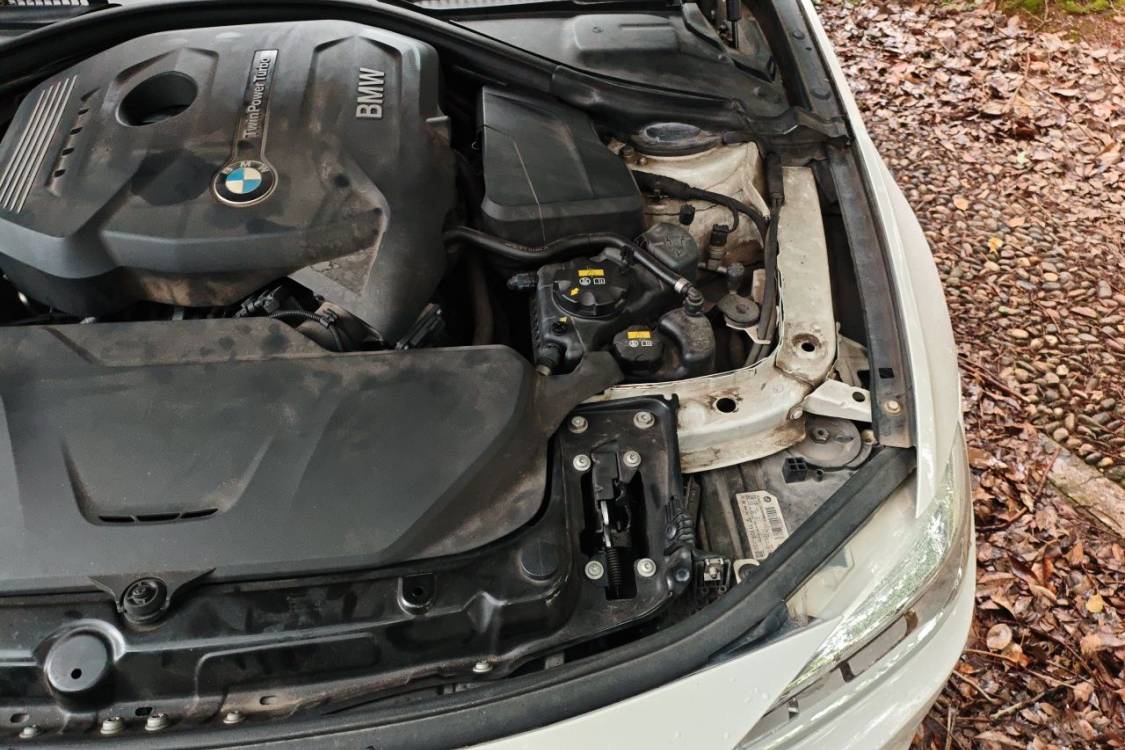 BMW 3 Series 2017 imagen de coche #12