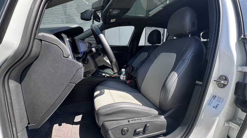 Volkswagen Golf 2023 imagen de coche #7