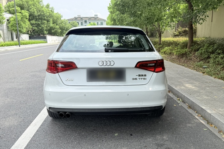 Audi A3 2015 car image #10