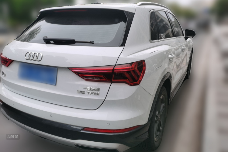 Audi Q3 2021 car image #7