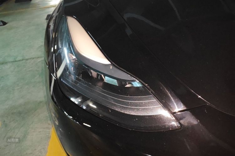 Tesla Model Y 2023 car image #8