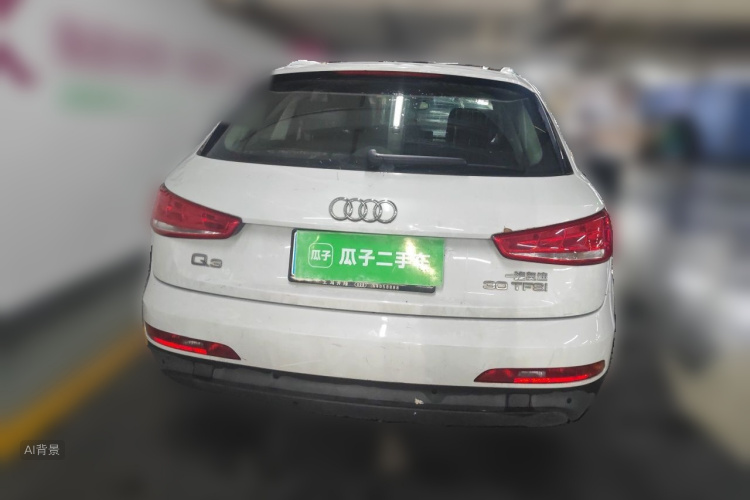 Audi Q3 2015 car image #6